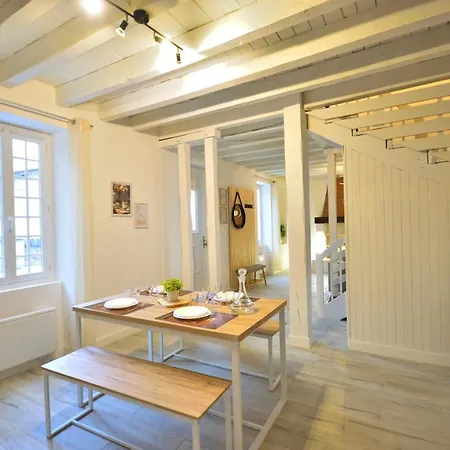 Maison Proche Centre * Wifi * Parking Devant * *
